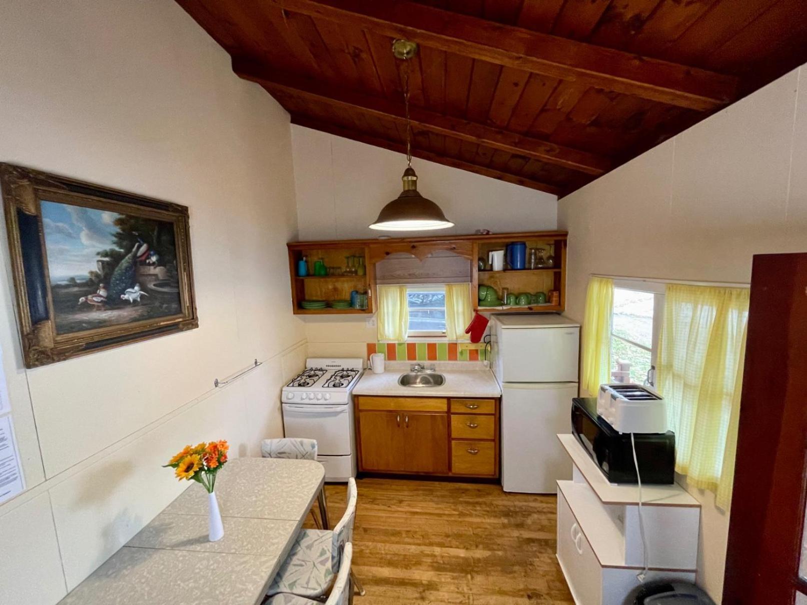 Ambleside Cottage Resort Bobcaygeon Eksteriør bilde