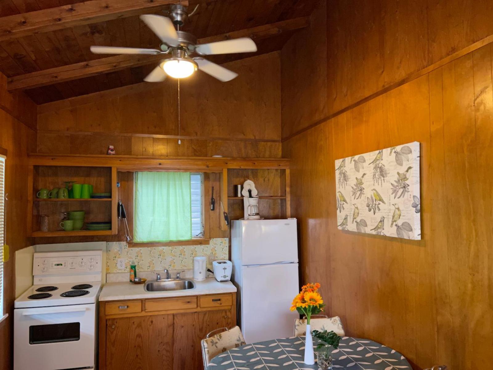 Ambleside Cottage Resort Bobcaygeon Eksteriør bilde