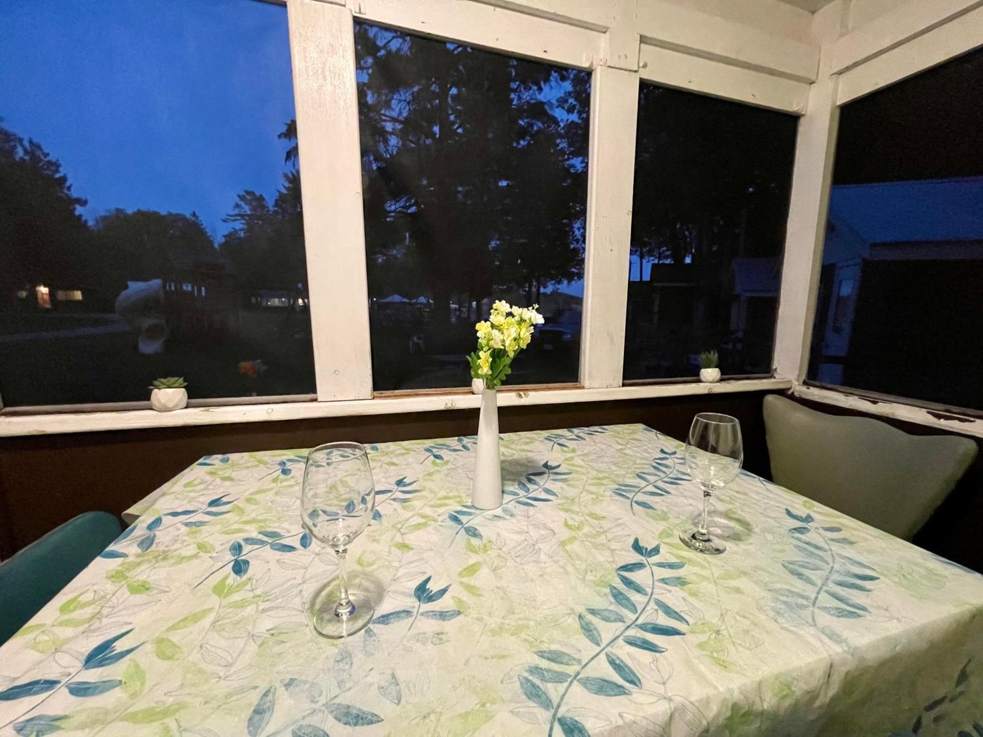 Ambleside Cottage Resort Bobcaygeon Eksteriør bilde